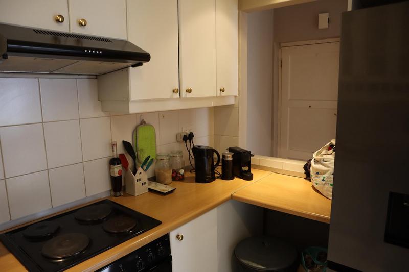 2 Bedroom Property for Sale in Vredehoek Western Cape
